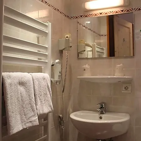 Le Schuss Hotel